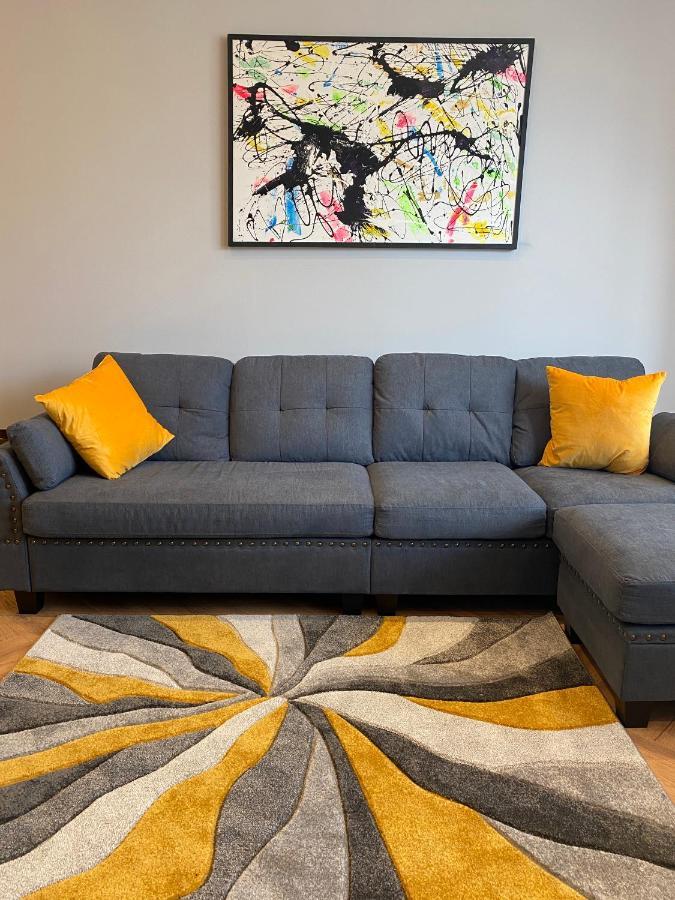 Stylish 2 Bed Apt, 2 Minute Walk From The Beach. Sheringham Buitenkant foto